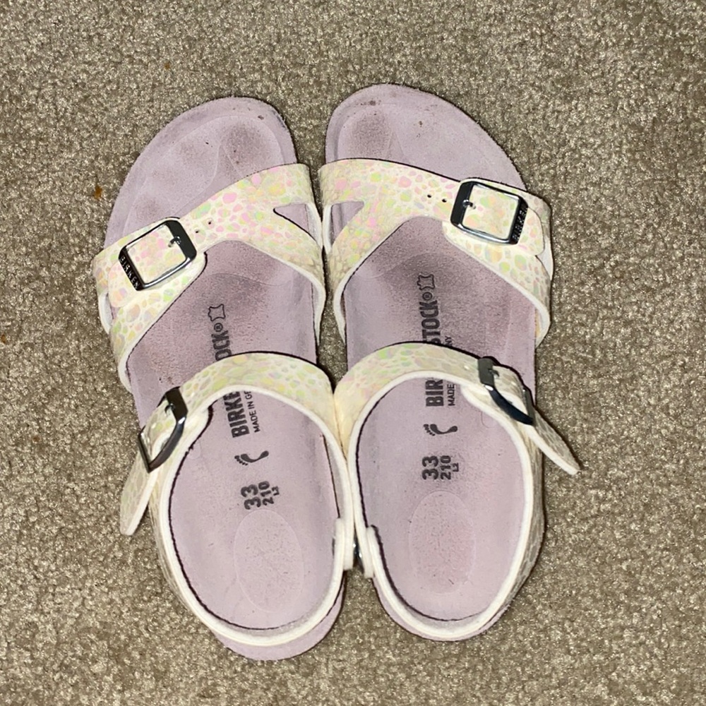 Kids Birkenstock shoes size 33 Europe 1.5 US